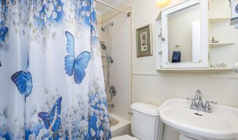 10 PROPELLER Dr, Baltimore, MD 21220