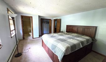 50 Woodhaven Dr, Burlington, CT 06013