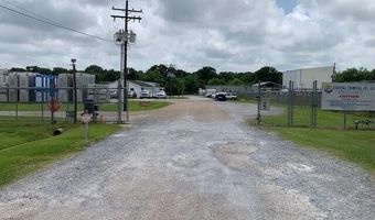 3520 Veterans Memorial Dr, Abbeville, LA 70510
