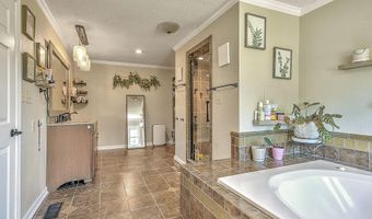 22643 Twin Oaks Rd, Abingdon, VA 24211