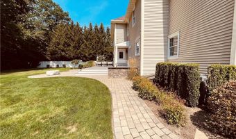 9 Elizabeth Dr, Lincoln, RI 02865