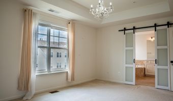 42243 CANARY GRASS Sq, Aldie, VA 20105