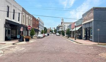 304 Water St, Bainbridge, GA 39817