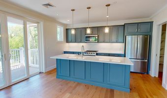 4 Longview Dr 302, Atkinson, NH 03811