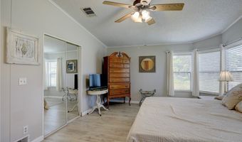 1300 Barefoot Cir, Barefoot Bay, FL 32976