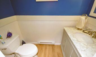 17 Village W Dr 11, Bristol, NH 03222