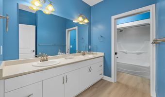1801 N Dewey St, Auburn, IN 46706