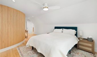 31 Wright Ln, Jamestown, RI 02835