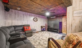 5152 Briar Ridge Dr, Aurora, IN 47001