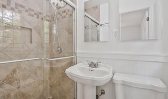 5156 LINETTE Ln, Annandale, VA 22003