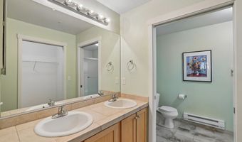 15130 SW MALLARD Dr 102, Beaverton, OR 97007