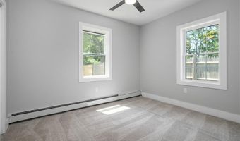 1008 Toll Gate Rd, Warwick, RI 02886