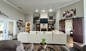 603 Oakwood Pl, Carlsbad, NM 88220