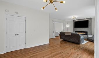 7260 Fawn Lake Dr, Alpharetta, GA 30005