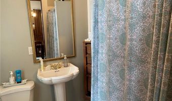 12 Clarke St, Newport, RI 02840