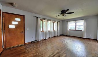 100 N McNamara Dr, Anamosa, IA 52205