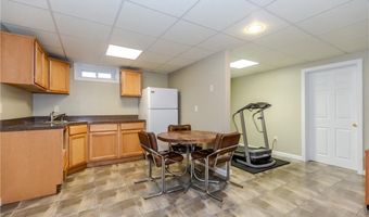 11 Raven Cir, Cranston, RI 02921