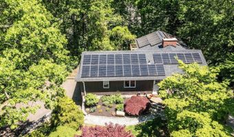 98 Fairy Dell Rd, Clinton, CT 06413