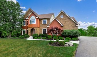 121 Summershade Ct, Amherst, NY 14051
