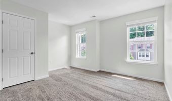 305 Broadstone Dr, Adams Twp., PA 16046