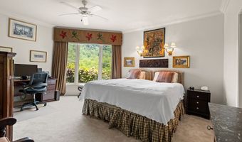 592 Whiteside Mountain Rd, Highlands, NC 28741