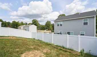 568 Auld Farm Cir, Akron, OH 44320