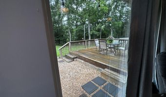 3702 Round House Rd, Aurora, MO 65605
