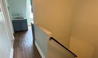 1536 Cranston St 3, Cranston, RI 02920