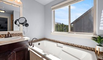 12555 SW MOORHEN Way, Beaverton, OR 97007