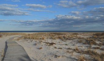4 E 20TH St, Barnegat Light, NJ 08006