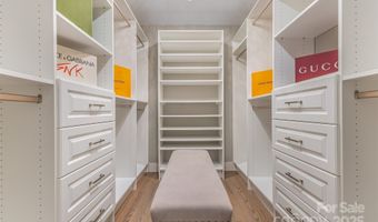 4121 Sheridan Dr, Charlotte, NC 28205