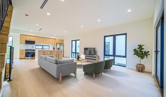 616 N Mariposa Ave, Los Angeles, CA 90004