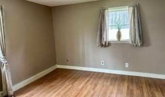 28 Mount Vernon Rd, Augusta, ME 04330