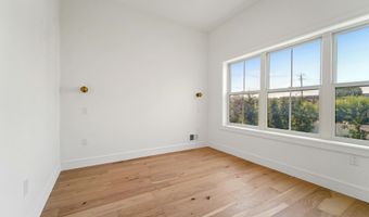90 E 27TH St, Bayonne, NJ 07002
