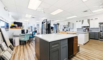 635 W Main St, Branford, CT 06405