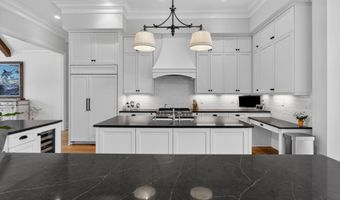 1484 Old Rosebud Trl, Awendaw, SC 29429