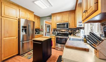 230 Sunnydale Ave, Bristol, CT 06010