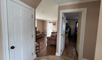 54 S Emerson Ave, Amity Harbor, NY 11701