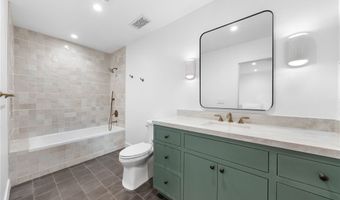 16206 Morrison St, Encino, CA 91436