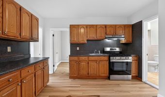 48 E 19TH St 3, Bayonne, NJ 07002