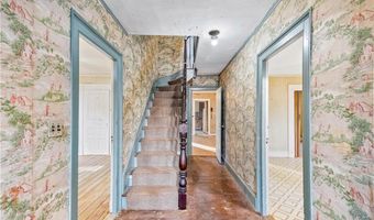 694 Hope St, Bristol, RI 02809