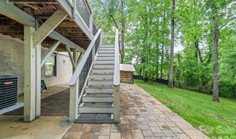 98 Pensacola Ave, Arden, NC 28704