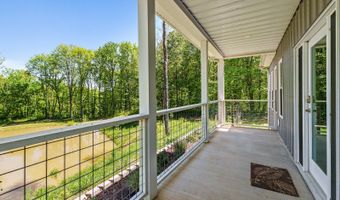 6559 Poston Rd, Athens, OH 45701