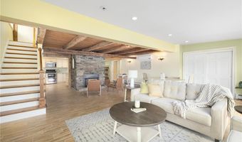25 Willow Dr, Hopkinton, RI 02832