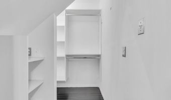 19 Center St, Barnegat, NJ 08005