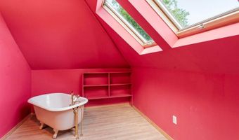 80 Pearl St, Bangor, ME 04401