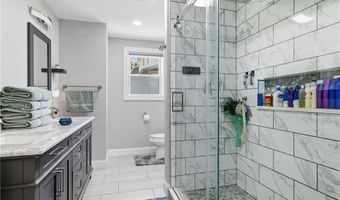 3811 Mendon Rd, Cumberland, RI 02864