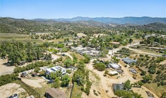 33645 Kobe Rd, Agua Dulce, CA 91390