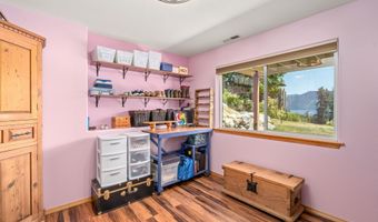 17544 E Arapaho Rd, Bayview, ID 83803