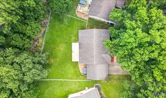 1115 Shadowoak Dr, Ballwin, MO 63021